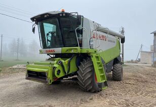 moissonneuse-batteuse Claas Lexion 550