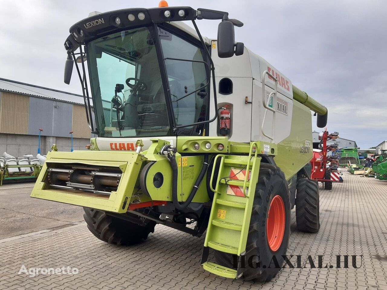 moissonneuse-batteuse Claas Lexion 650