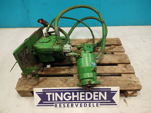 Hydrostat system fra  John Deere 1085 pour moissonneuse-batteuse John Deere John Deere 1085