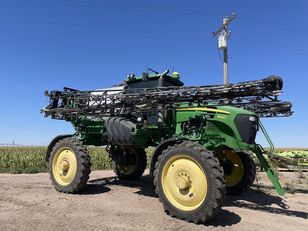 pulvérisateur automoteur John Deere 4830