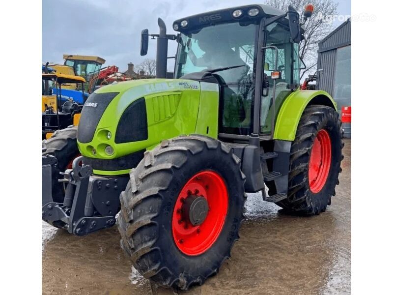 tracteur à roues Claas Ares 657