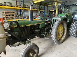 tracteur à roues John Deere 2030