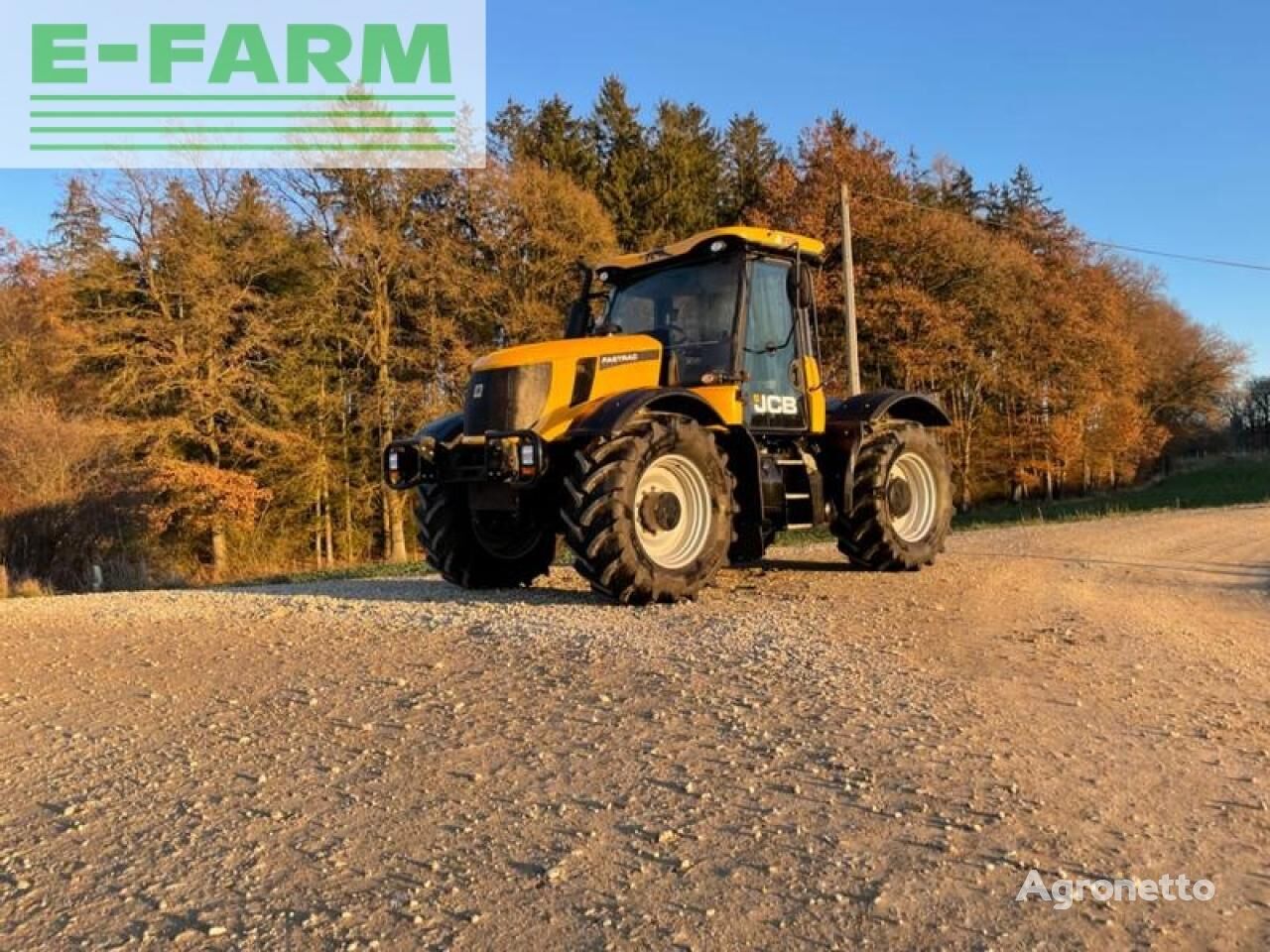 tracteur à roues fastrac 3200